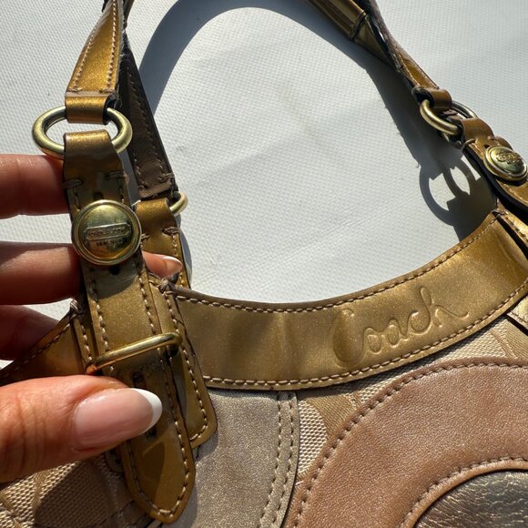Coach Carly Patchwork Tote – Gold & Silver Metallic Circles – Y2K Style - Picture 3 of 13